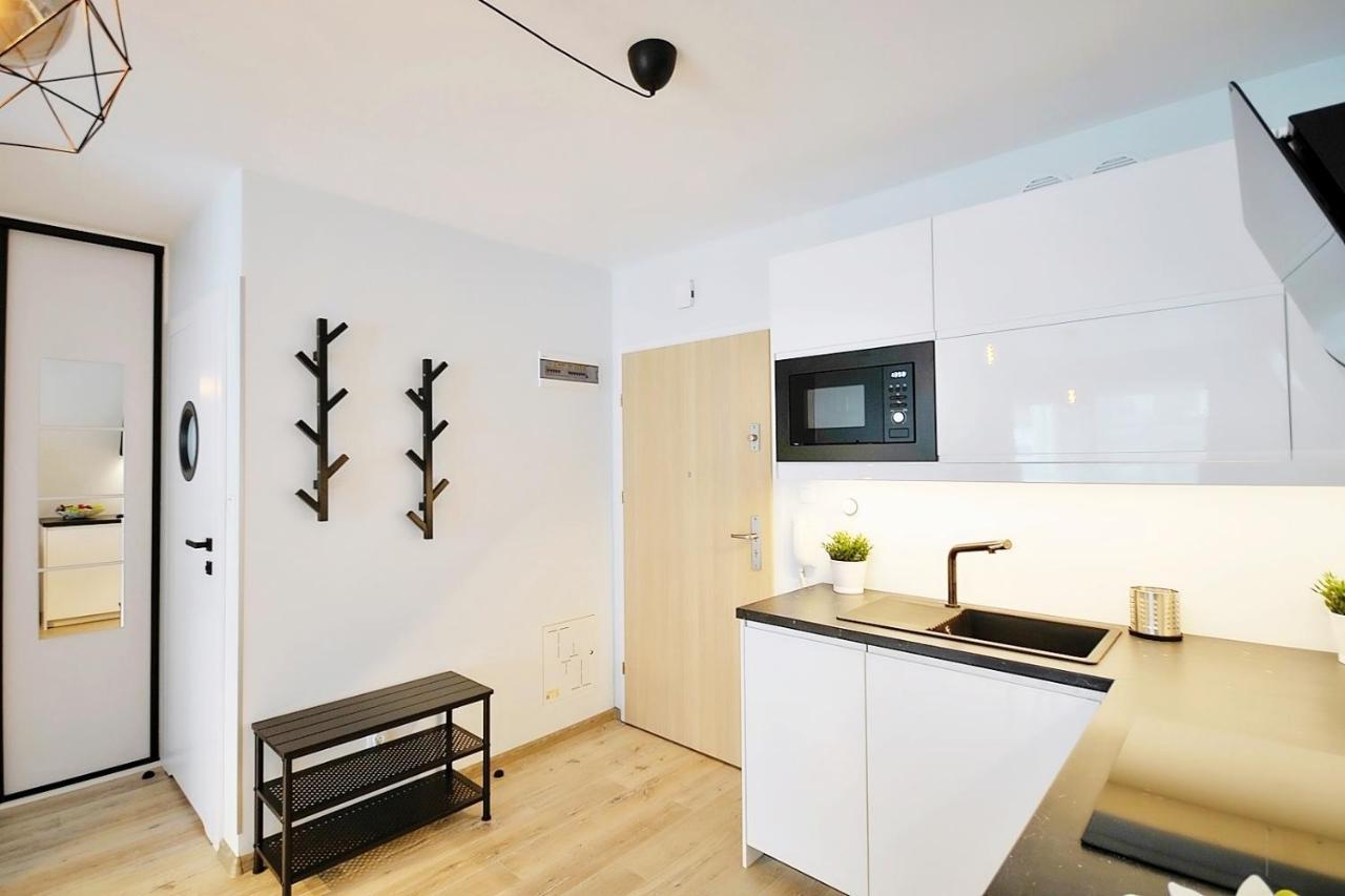 Apartament Andar Z Miejscem Parkingowym Kolobrzeg Ngoại thất bức ảnh