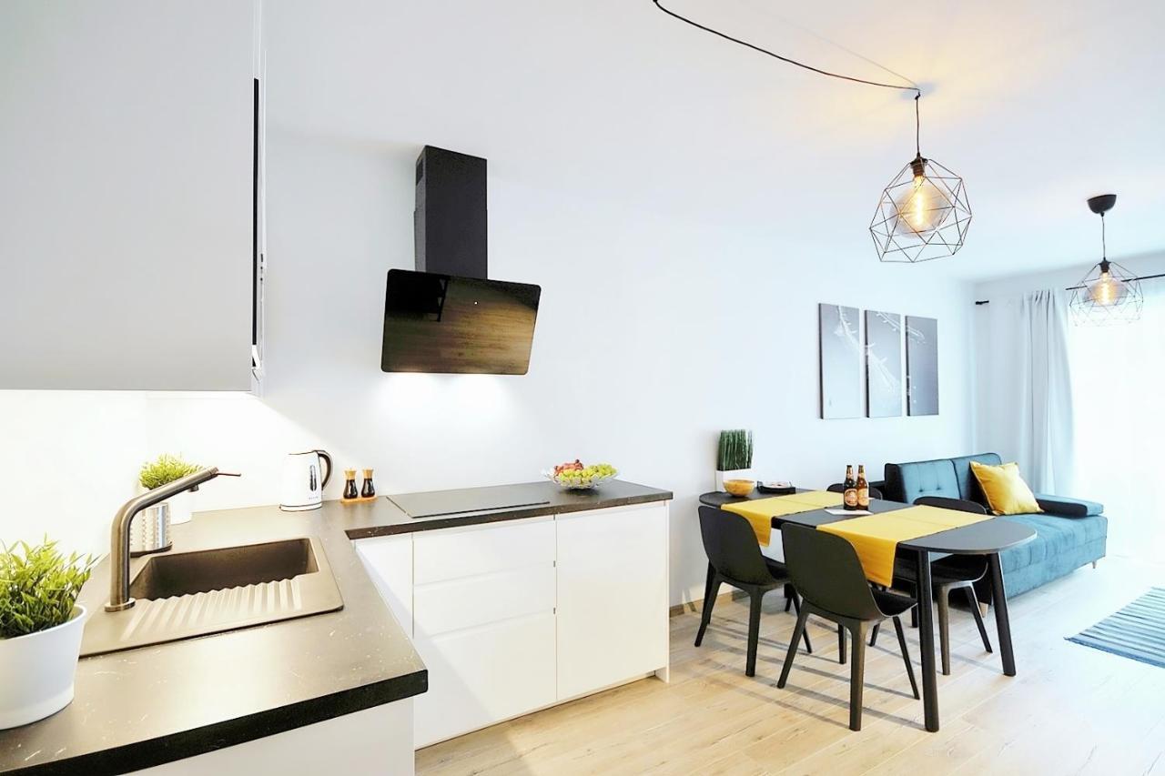Apartament Andar Z Miejscem Parkingowym Kolobrzeg Ngoại thất bức ảnh