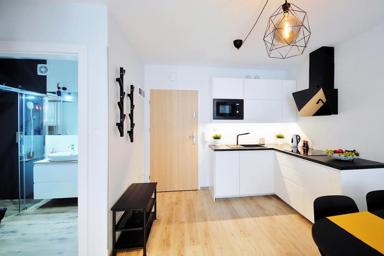 Apartament Andar Z Miejscem Parkingowym Kolobrzeg Ngoại thất bức ảnh