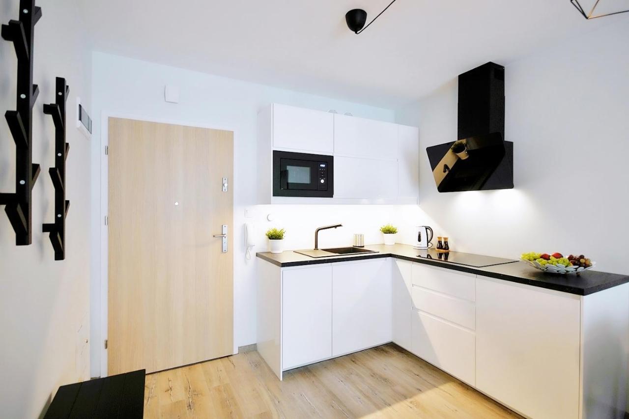Apartament Andar Z Miejscem Parkingowym Kolobrzeg Ngoại thất bức ảnh